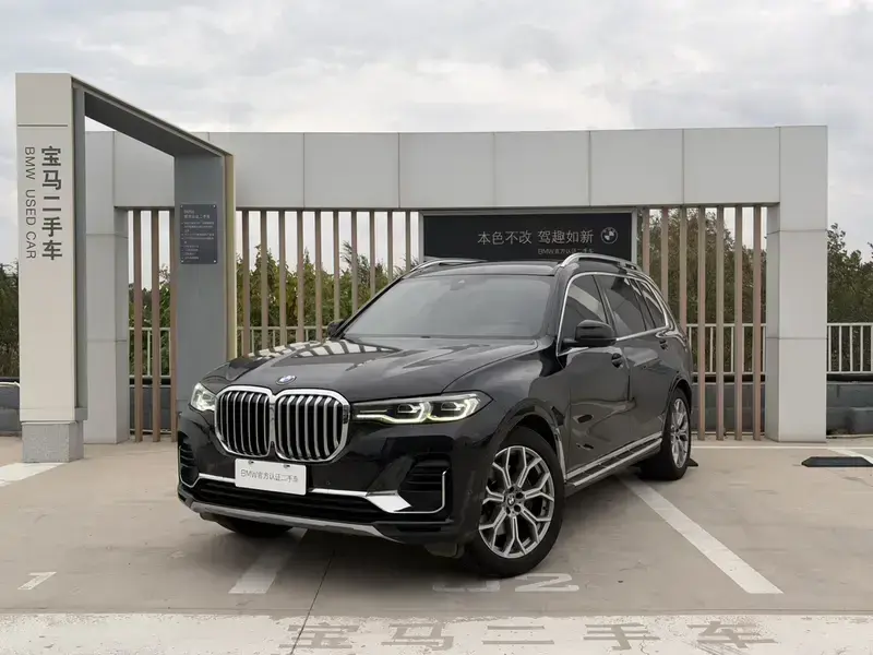 2022 BMW X7 с пробегом 108 000 км