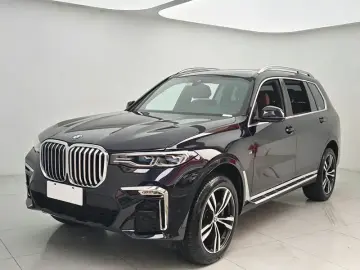 2022 BMW X7 с пробегом 23 000 км