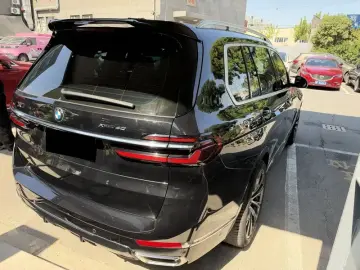 2024 BMW X7 с пробегом 24 000 км