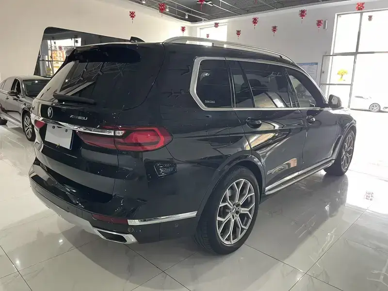 2022 BMW X7 с пробегом 52 700 км