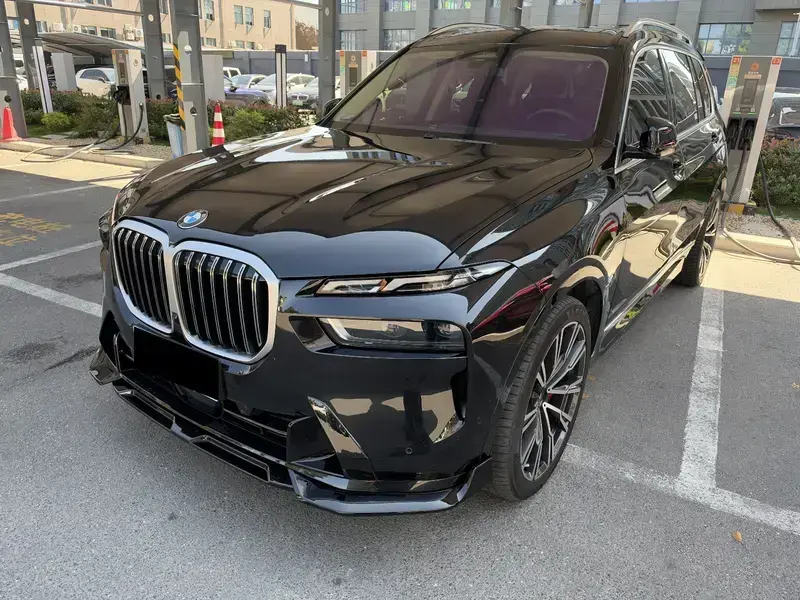2024 BMW X7 с пробегом 24 000 км