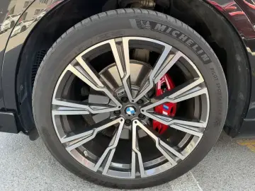 2024 BMW X7 с пробегом 24 000 км