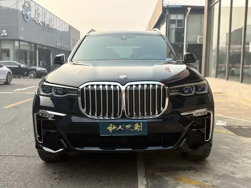 2022 BMW X7 с пробегом 50 000 км
