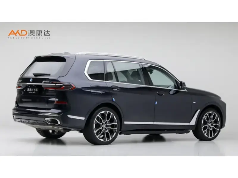 2023 BMW X7 с пробегом 34 000 км