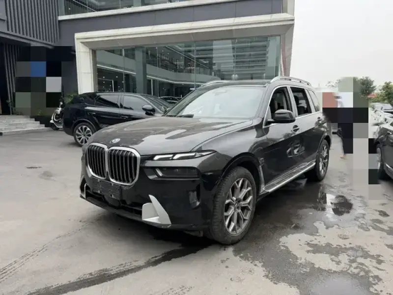 2023 BMW X7 с пробегом 40 000 км