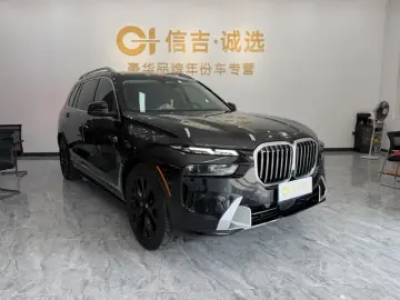 2023 BMW X7 с пробегом 70 000 км