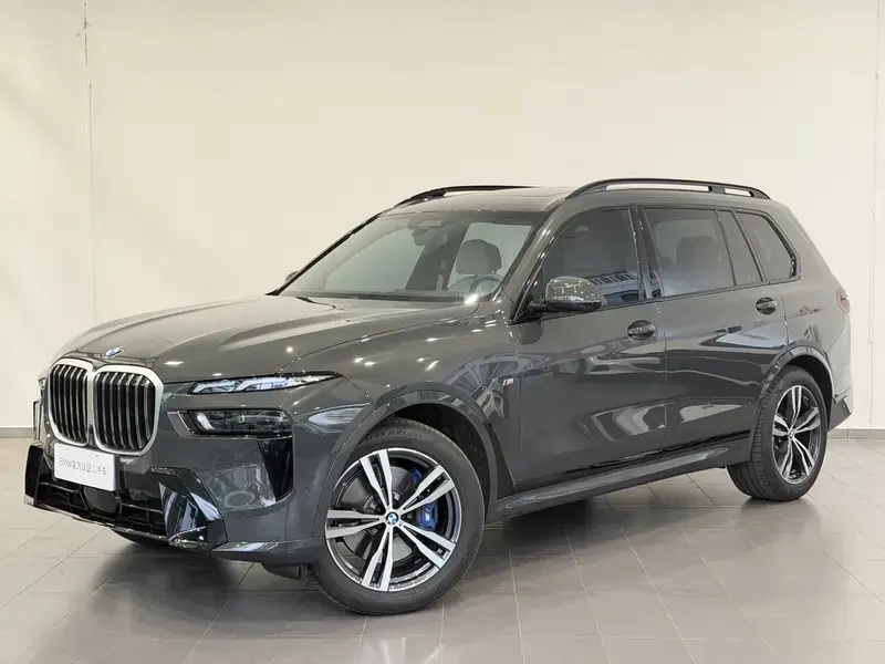 2024 BMW X7 с пробегом 6 000 км
