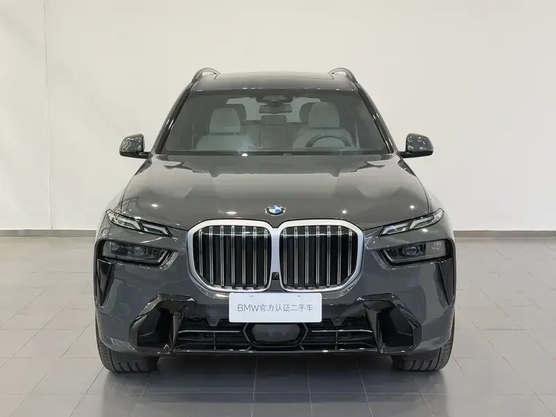 2024 BMW X7 с пробегом 6 000 км