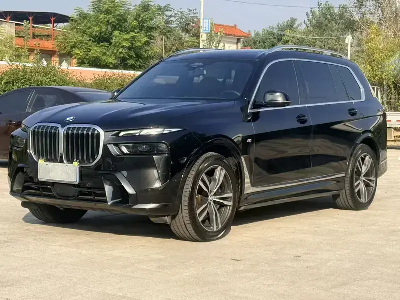 2023 BMW X7 с пробегом 98 000 км
