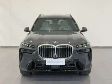 2024 BMW X7 с пробегом 6 000 км