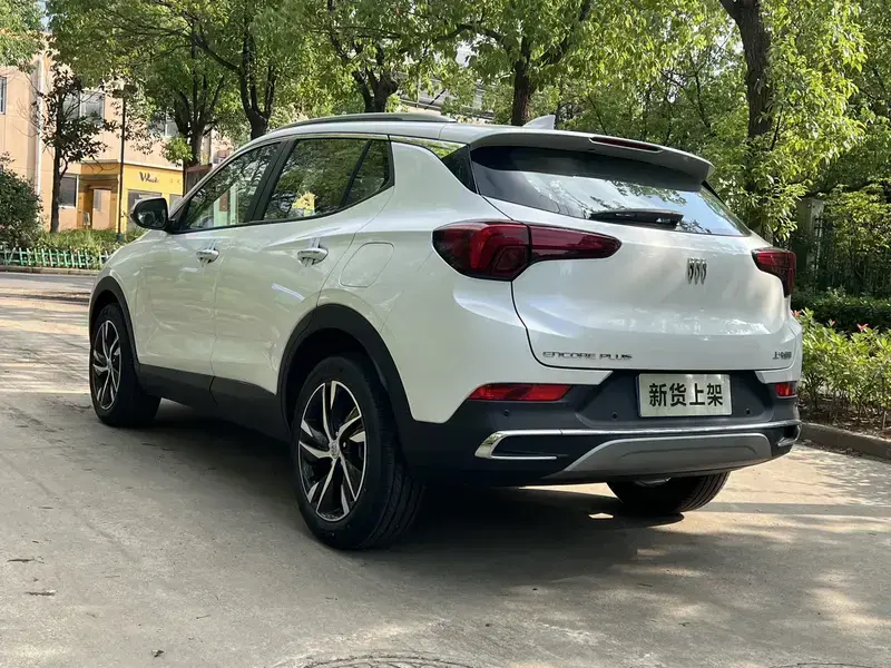 2023 Buick Encore Plus с пробегом 100 км