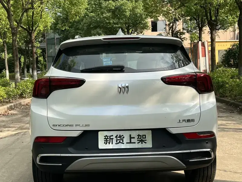 2023 Buick Encore Plus с пробегом 100 км