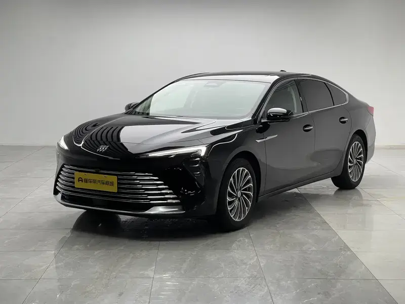 2025 Buick LaCrosse с пробегом 2 100 км