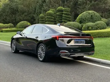 2024 Buick LaCrosse с пробегом 4 300 км