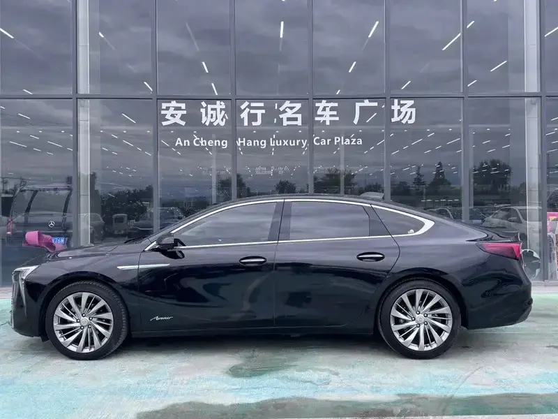 2025 Buick LaCrosse с пробегом 97 000 км