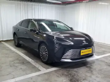 2026 Buick LaCrosse с пробегом 4 500 км