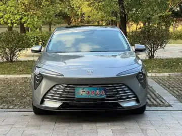 2023 Buick LaCrosse с пробегом 5 700 км