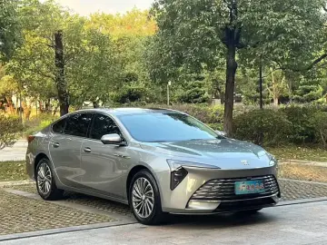 2023 Buick LaCrosse с пробегом 5 700 км