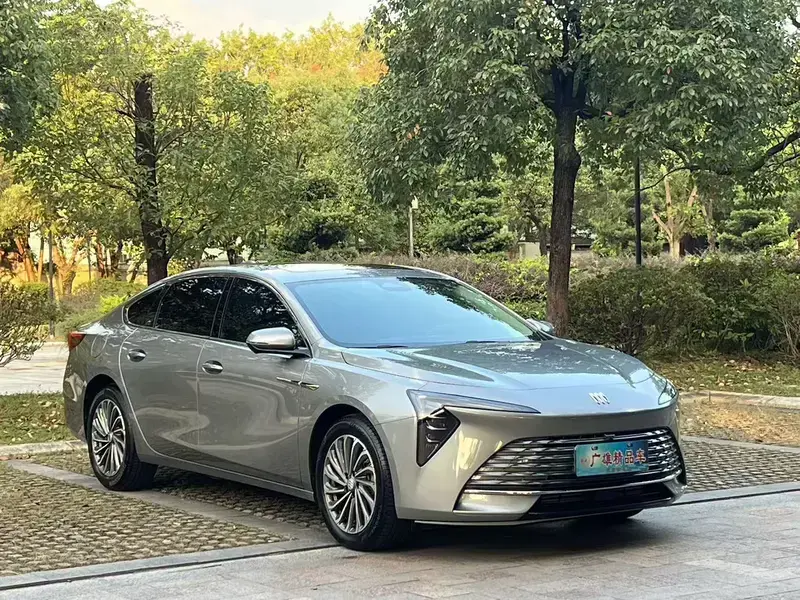 2023 Buick LaCrosse с пробегом 5 700 км