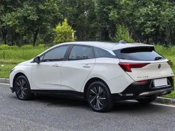 2024 Buick Velite 6 с пробегом 33 000 км