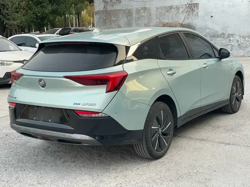 2023 Buick Velite 6 с пробегом 57 000 км