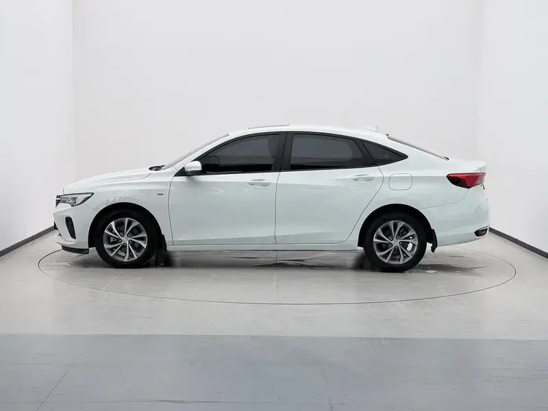 2023 Buick Verano с пробегом 35 300 км
