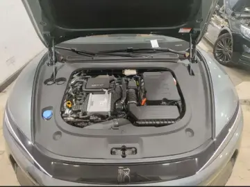 2025 BYD Han L с пробегом 12 000 км