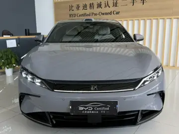 2025 BYD Han с пробегом 8 000 км