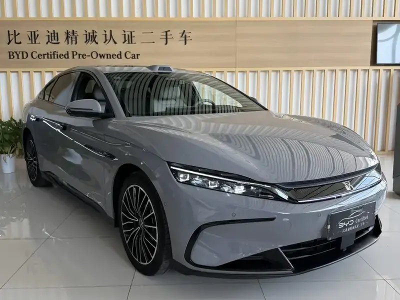 2025 BYD Han с пробегом 8 000 км