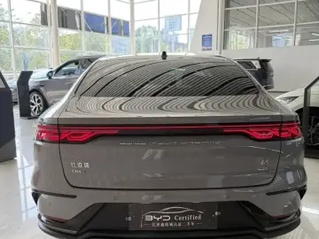 2025 BYD Han с пробегом 8 000 км