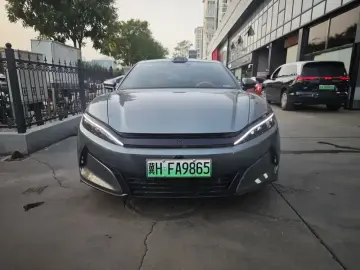 2025 BYD Han L с пробегом 4 000 км