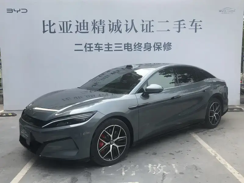 2025 BYD Han L с пробегом 300 км