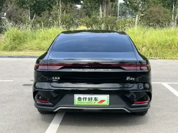 2025 BYD Han с пробегом 28 000 км