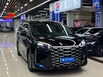 2026 BYD Xia (M9) с пробегом 21 000 км