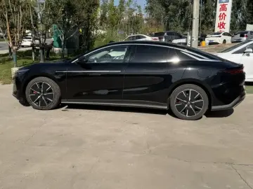 2025 BYD Han L с пробегом 1 800 км