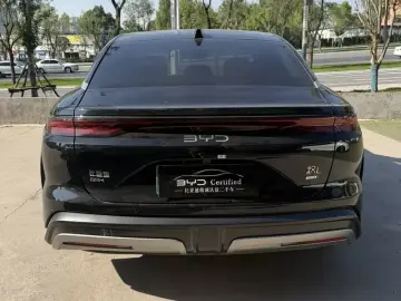 2025 BYD Han L с пробегом 1 800 км