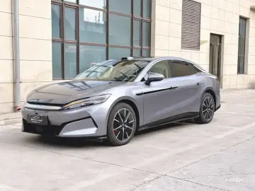 2025 BYD Han L с пробегом 10 100 км