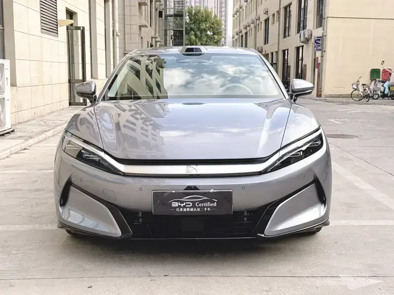 2025 BYD Han L с пробегом 10 100 км