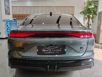 2025 BYD Han L с пробегом 7 100 км