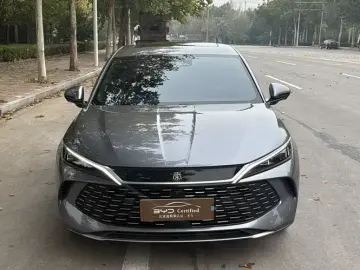 2025 BYD Qin L с пробегом 20 700 км