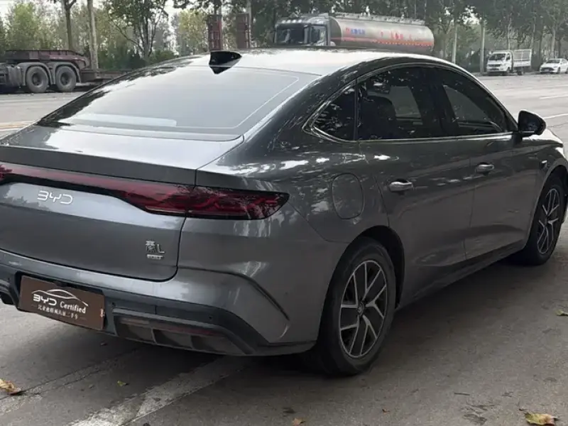 2025 BYD Qin L с пробегом 20 700 км