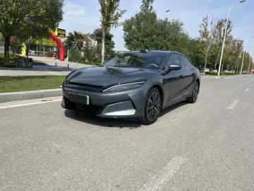 2025 BYD Han L с пробегом 6 400 км
