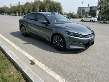 2025 BYD Han L с пробегом 6 400 км