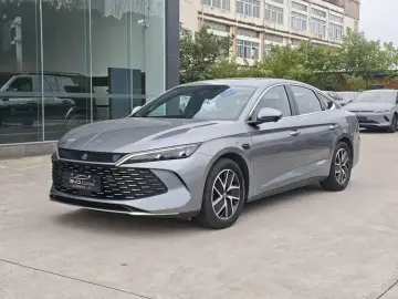 2025 BYD Qin L с пробегом 9 000 км