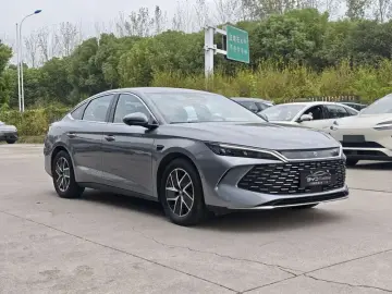 2025 BYD Qin L с пробегом 9 000 км
