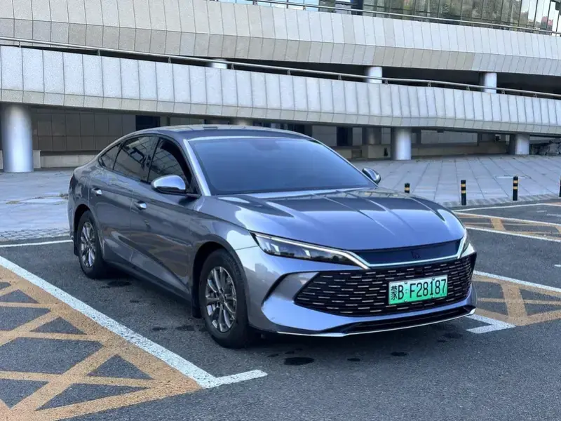 2024 BYD Qin L с пробегом 18 000 км