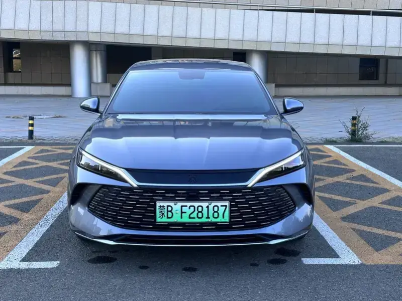 2024 BYD Qin L с пробегом 18 000 км
