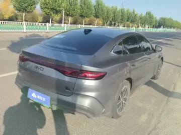 2025 BYD Qin L с пробегом 21 000 км