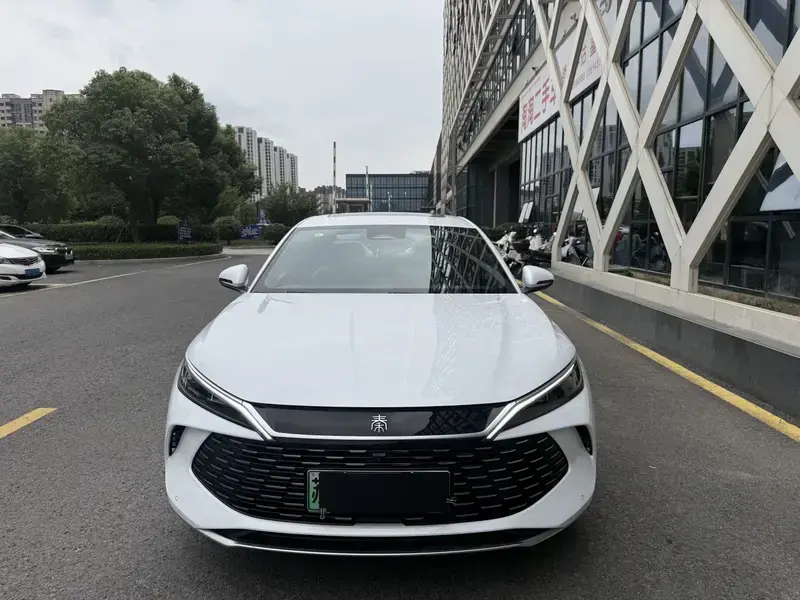 2024 BYD Qin L с пробегом 7 500 км