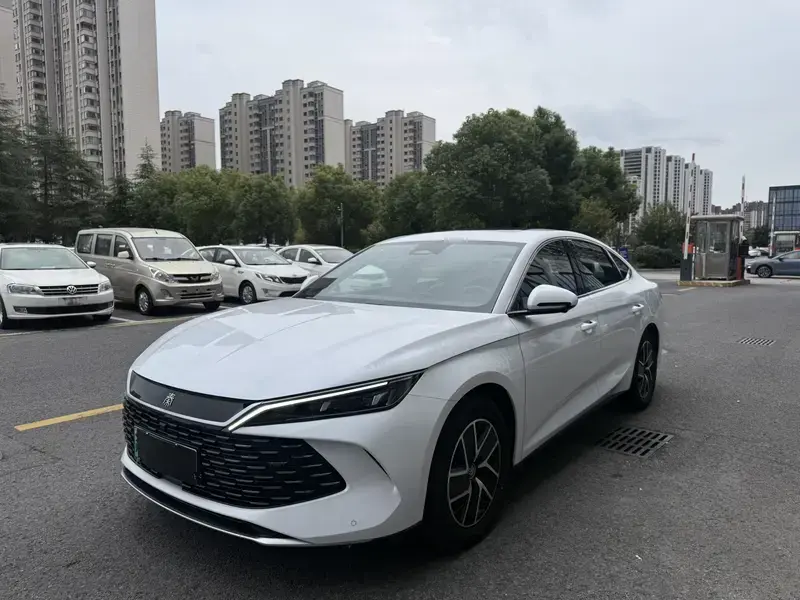 2024 BYD Qin L с пробегом 7 500 км